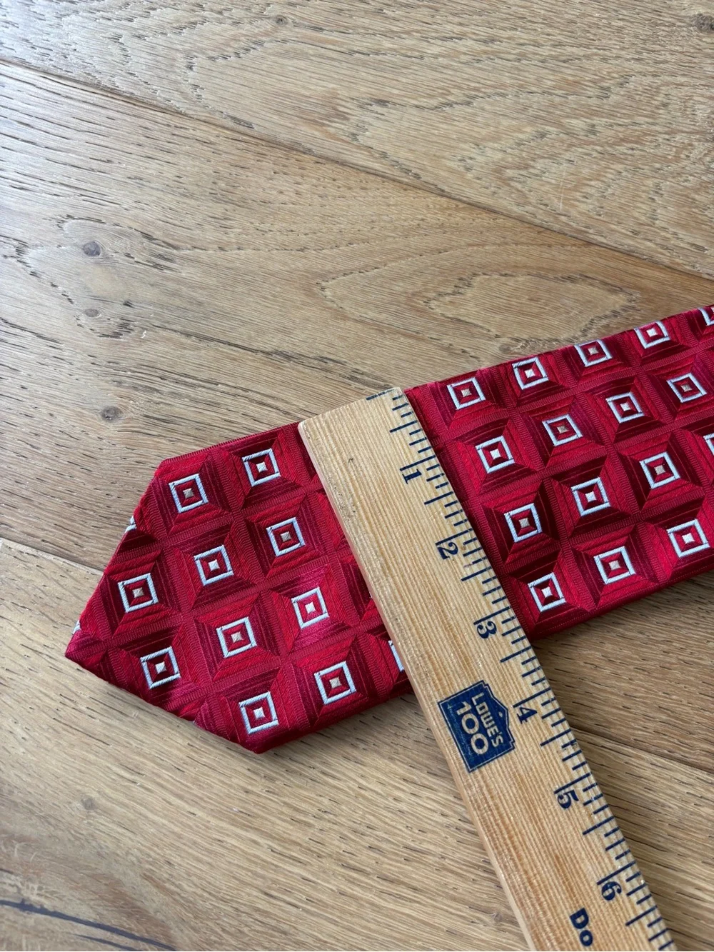 Luxury red red ties salvatore ferragamo, armani, facconable